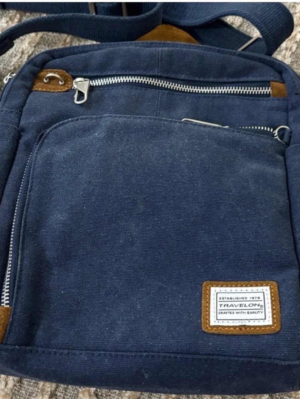 Travelon durable navy